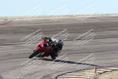 media/Jan-15-2026-Racers Edge (Thu) [[dfebeb70ab]]/3-B Group/Session 2 (Bowl Exit)/